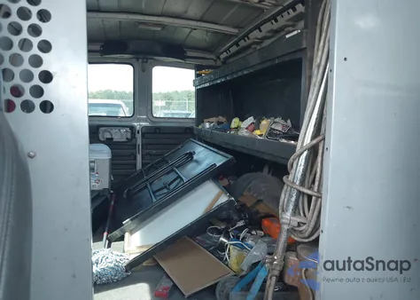 1996 Chevrolet G20 from USA, damaged, VIN 1GCGG25R8T1037311